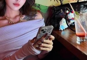 分享Pia (피아)的独特视角：DJAWA三文鱼图集带你领略海洋魅力.txt